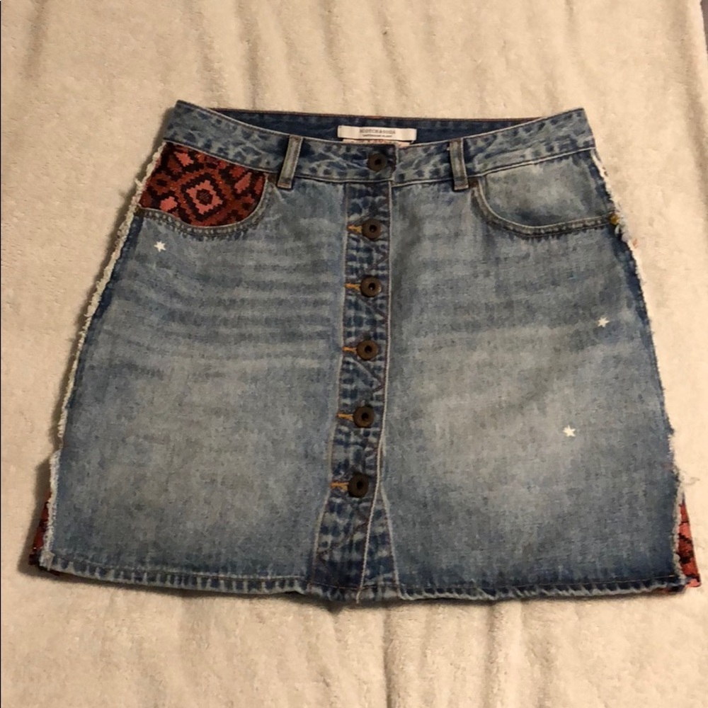 Denim skirt with button closure